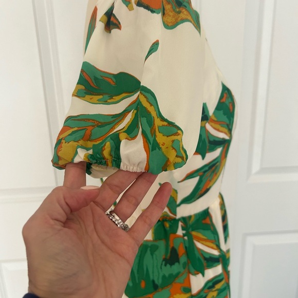 Versona Sweetheart Neckline Green/White Tropical Print Dress NWOT - Picture 4 of 5
